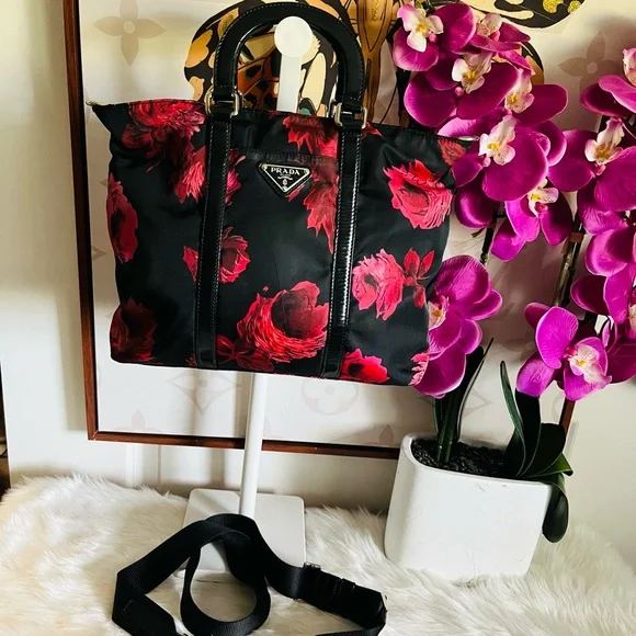 #031 Prada Black and Red Floral bag with adjustable strap - Picture 1 of 8